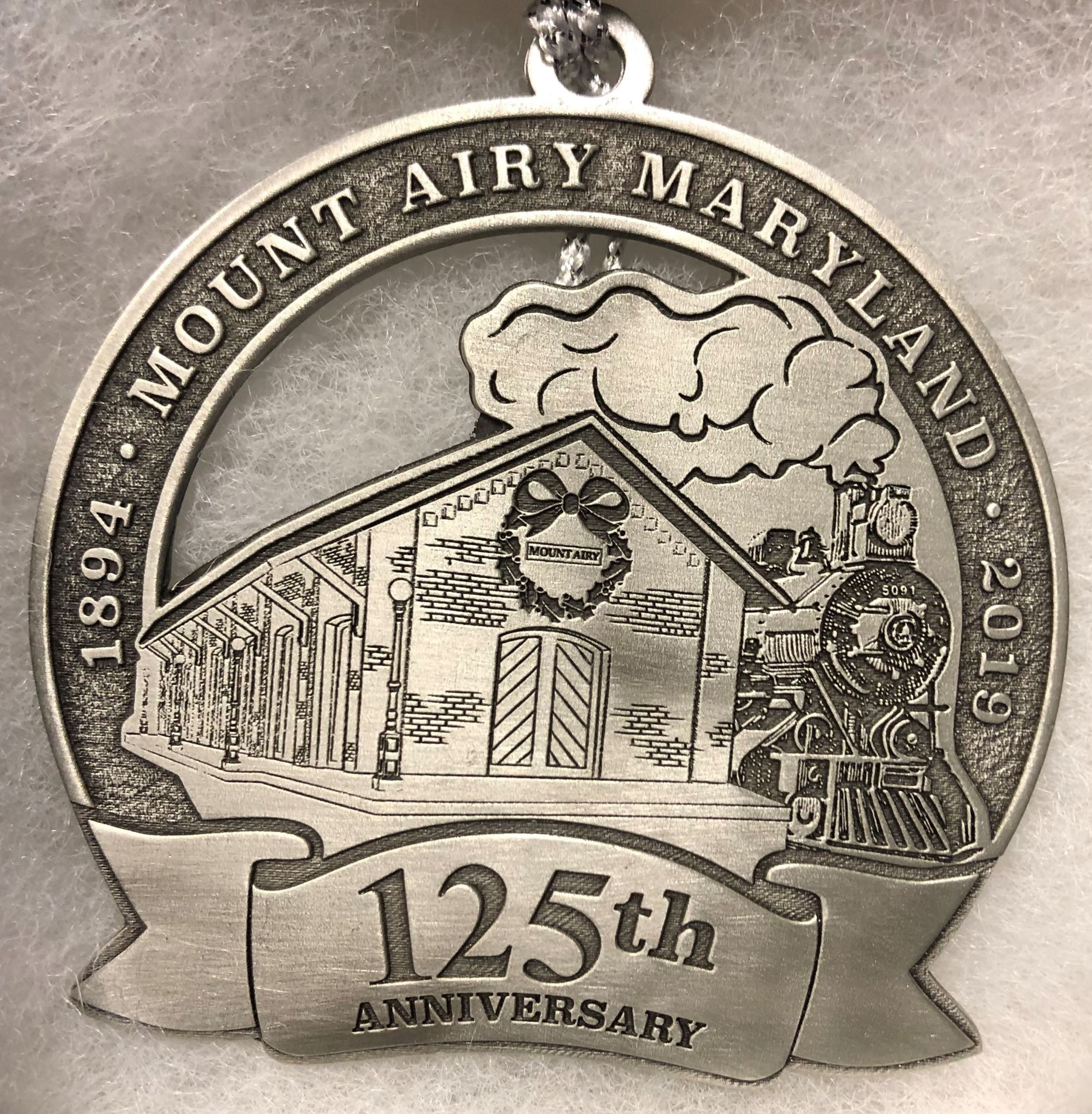 2019 Town Ornament - Front Side