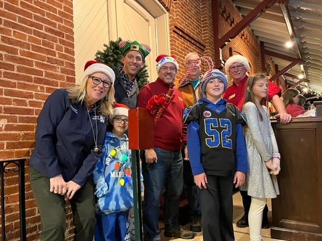 Photo Contest Main Street Christmas 