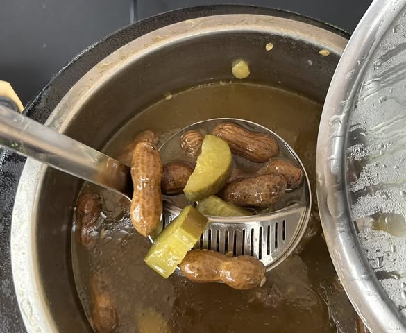 Boiled peanuts
